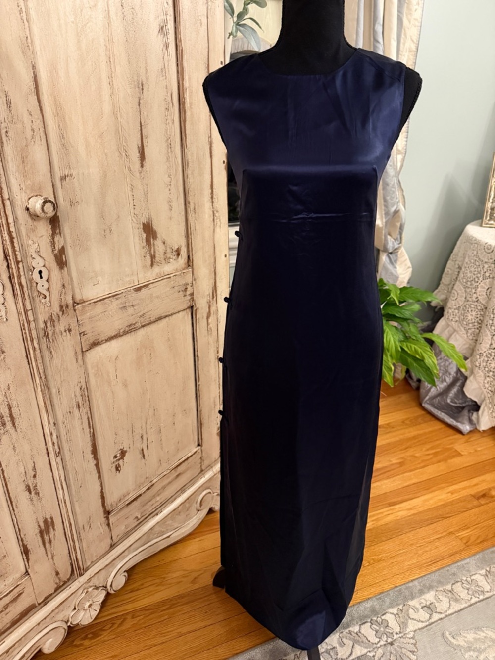 New Generation Italy 100% silk long elegant frog knot side detail dress. Navy